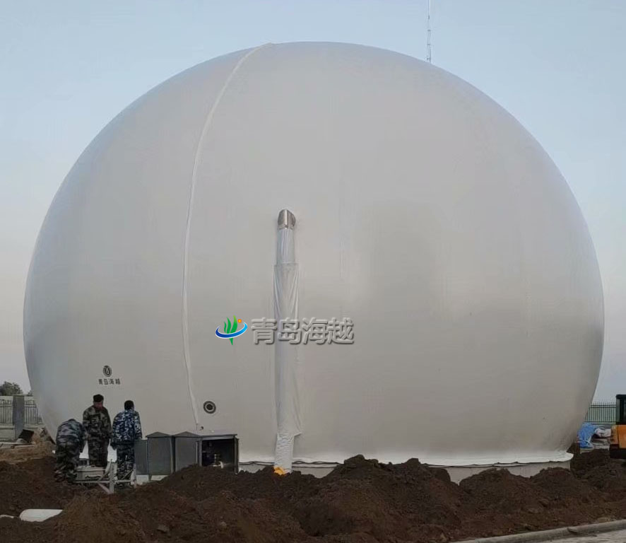 河北南宮牧場糞污厭氧發(fā)酵落地式雙膜沼氣柜項(xiàng)目